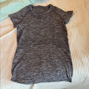 lululemon athletica Charcoal Swifty Short Sleeve Tee size 8